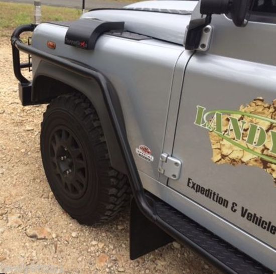 Land Rover Defender 90/110/130 Heavy Duty Side Steps With Side Bush Bars