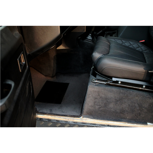 Land Rover Defender Puma Front Carpet Set 