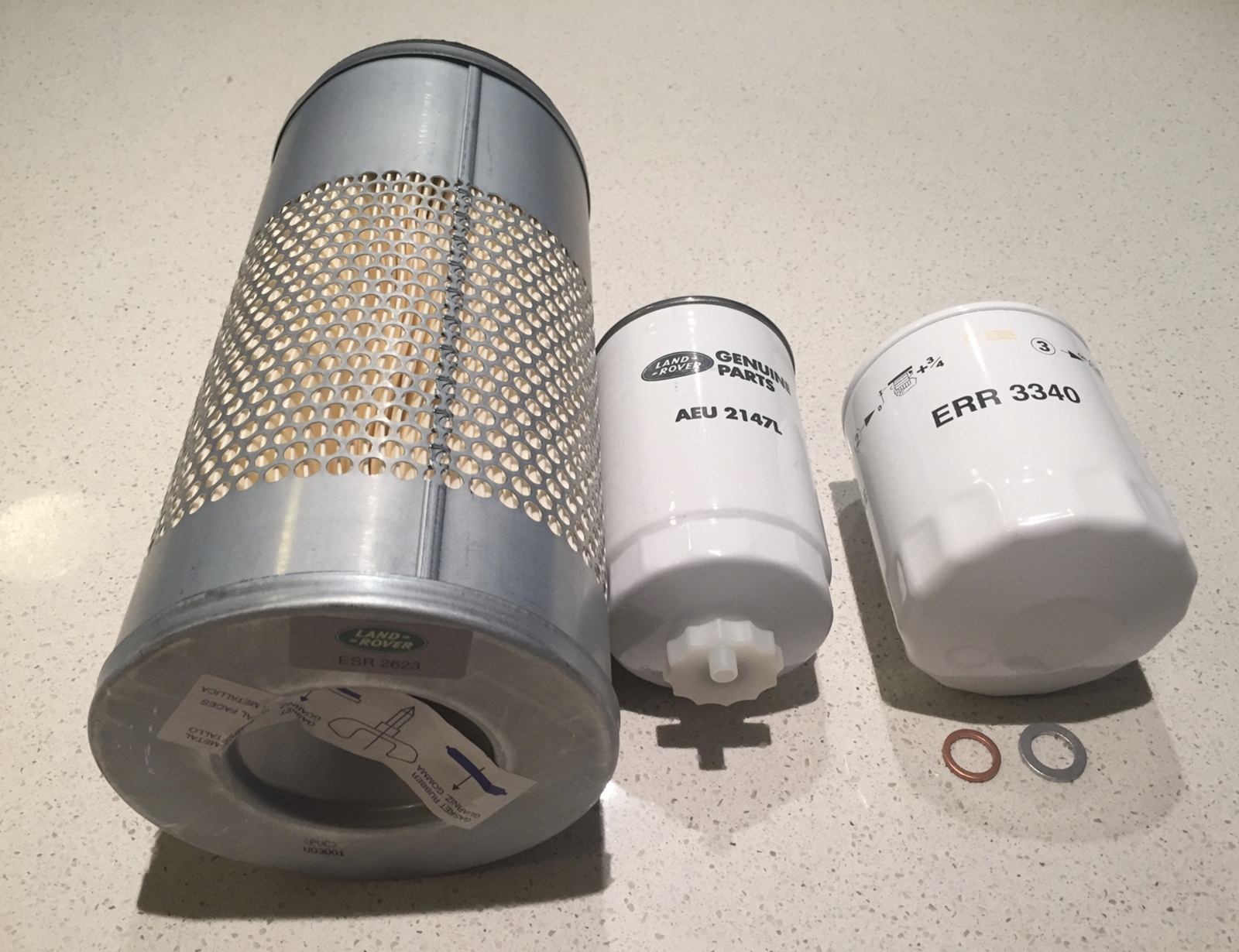 Land Rover Defender 90/110/130 300 Tdi Service Filter Kit – Allmakes / Bearmach – Includes Air, Oil, Fuel Filters