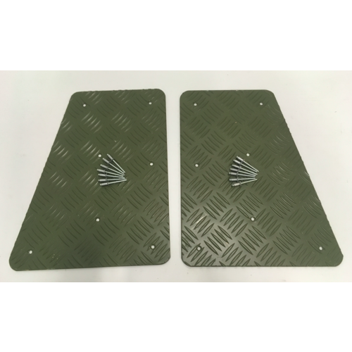 Land Rover Perentie Wing Top Chequre Plate Set