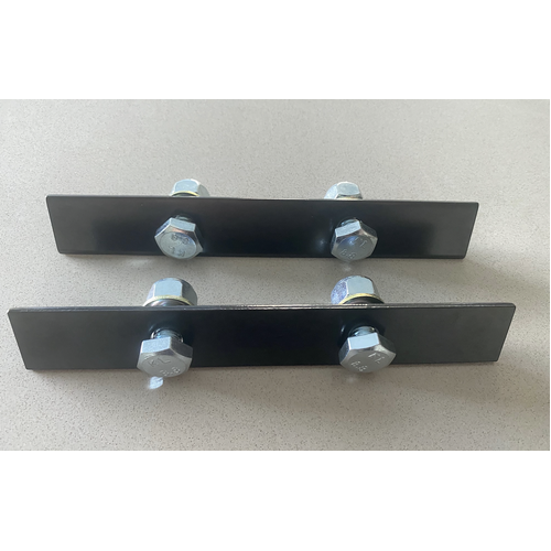 Land Rover Defender Rear Spring Retainer Plate Kit+Helpers