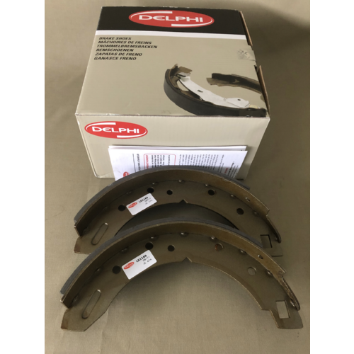 Land Rover Series 2/2A/3 Hand Brake Shoes DELPHI